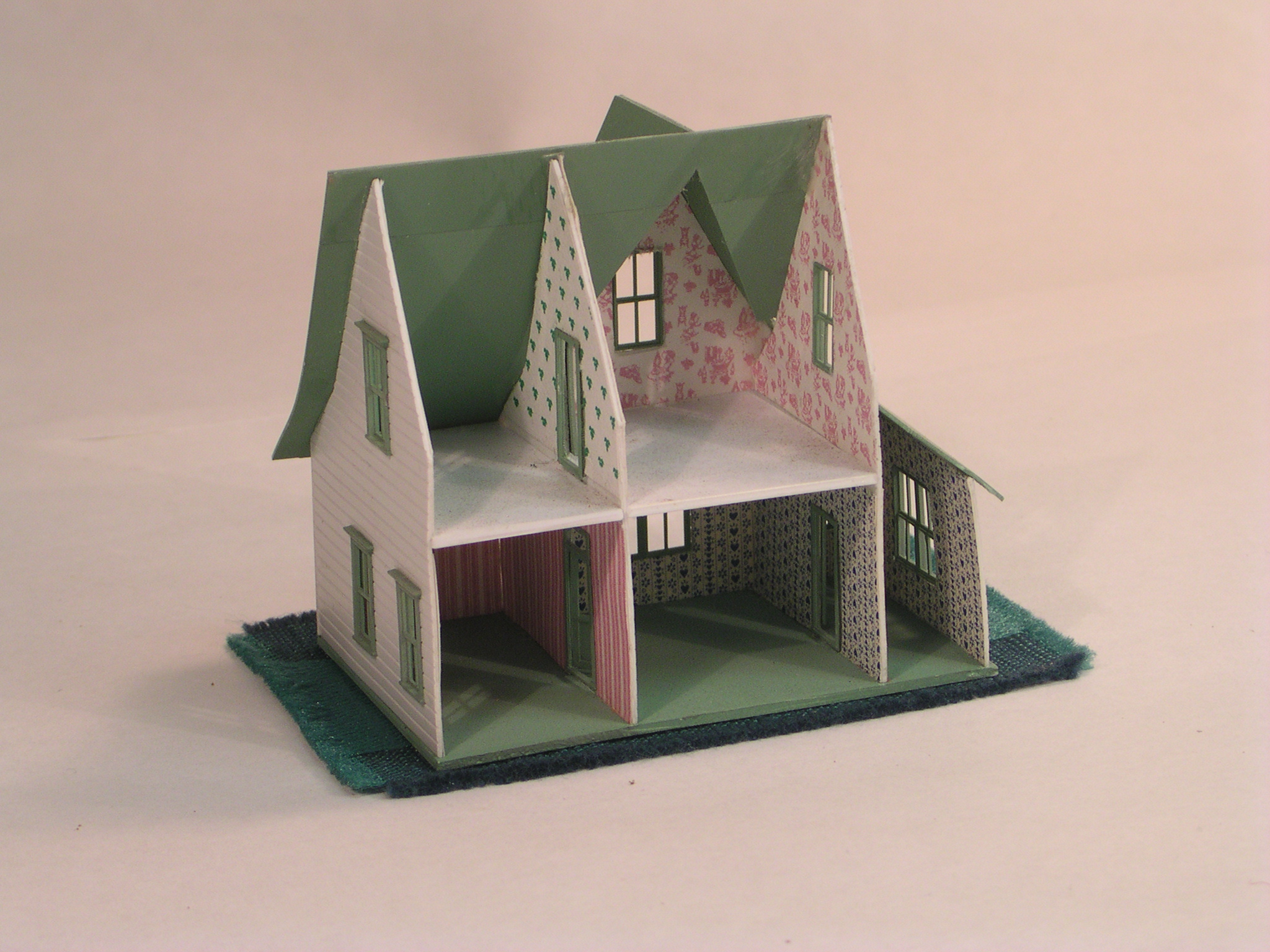 Lunar House 144th Scale Dollhouse Model KIT 